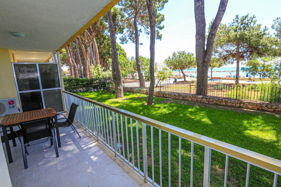 LITORAL COSTA DORADA - MIRAMAR Only families Apartment in Cambrils