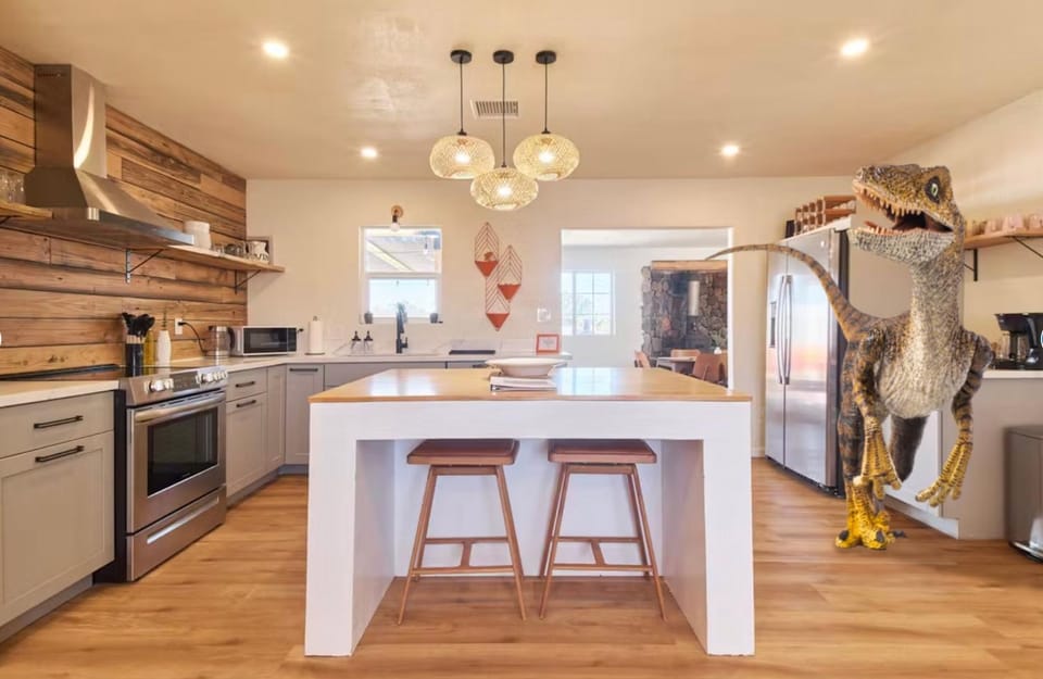 Coffee/tea facilities, Dining area, kitchen