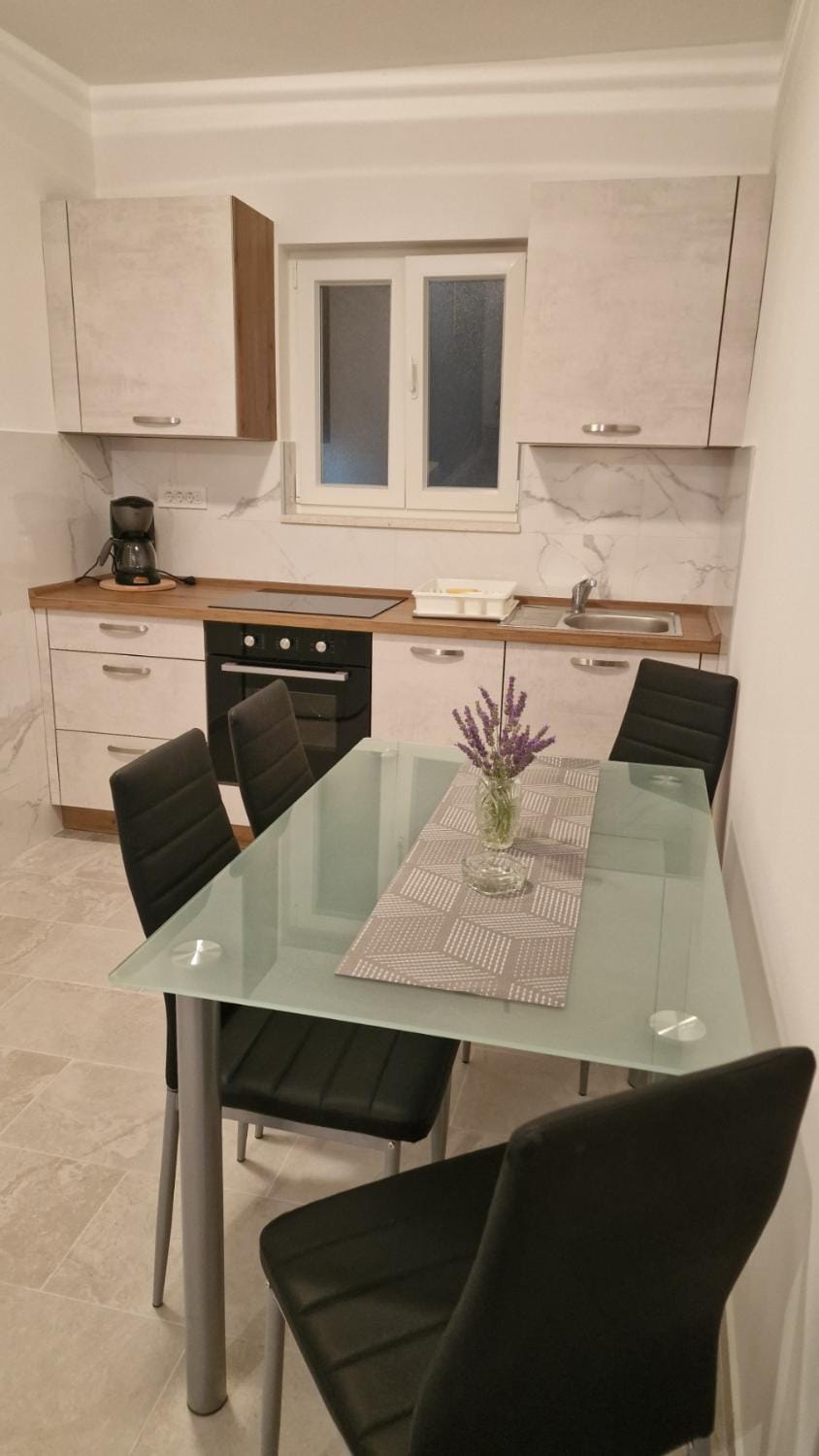 Natali Apartment in Supetarska Draga
