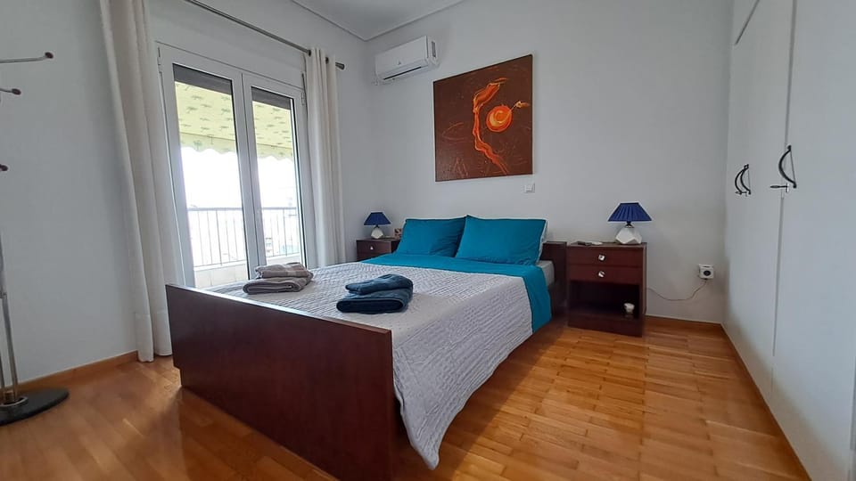 Bedroom, air conditioner