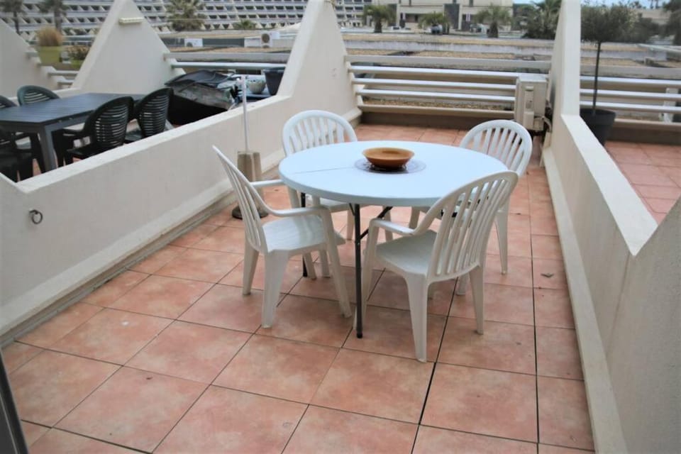 Studio 19, Héliopolis FGH au Village naturiste Apartment in Agde