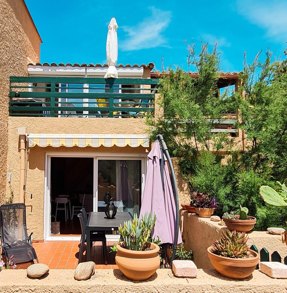 Garden, Balcony/Terrace, sunbed