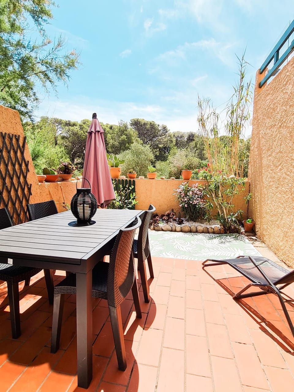 Garden, View (from property/room), Dining area, Garden view