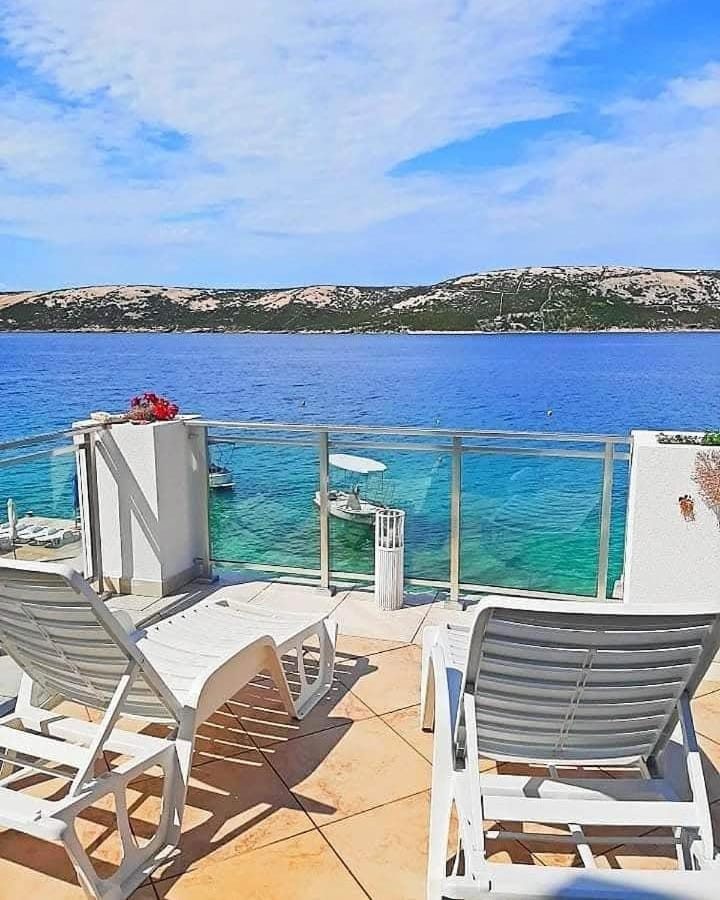 Arka Apartment in Novalja