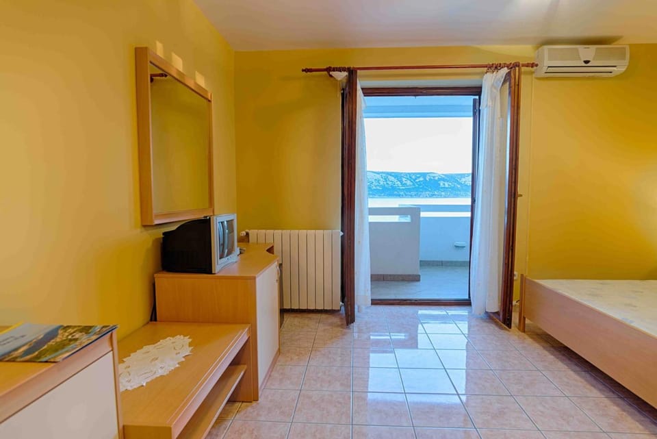 Arka Apartment in Novalja