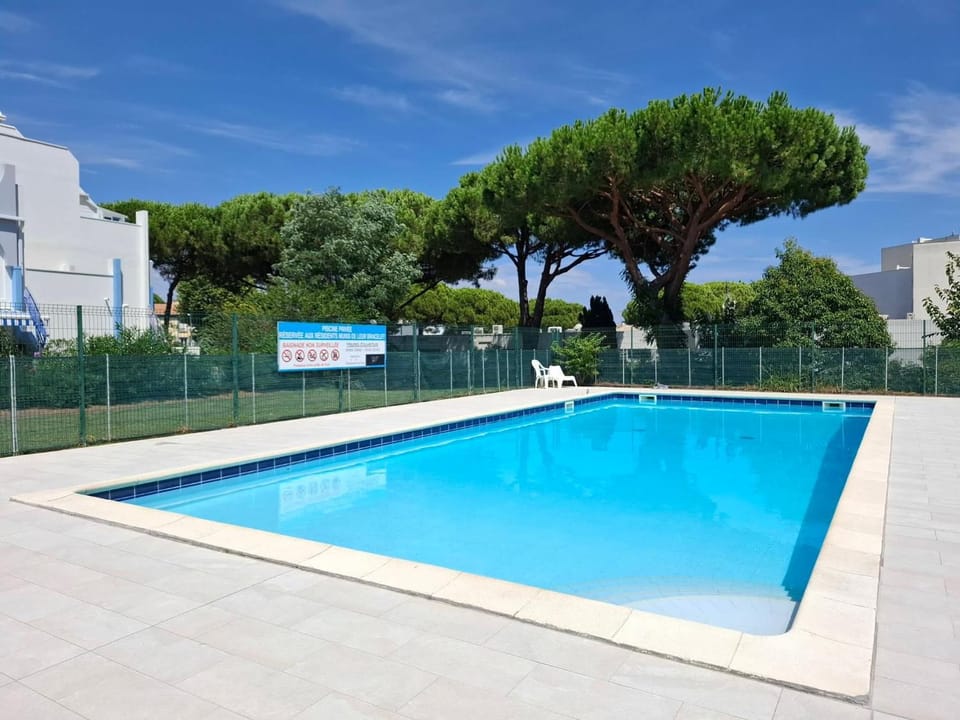 Magnifique studio avec loggia Apartment in Le Grau-du-Roi
