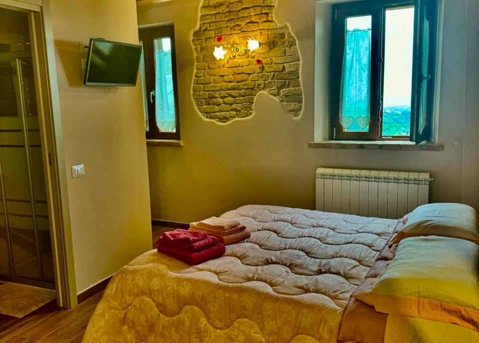 La torre tra terra e cielo Bed and Breakfast in Marche