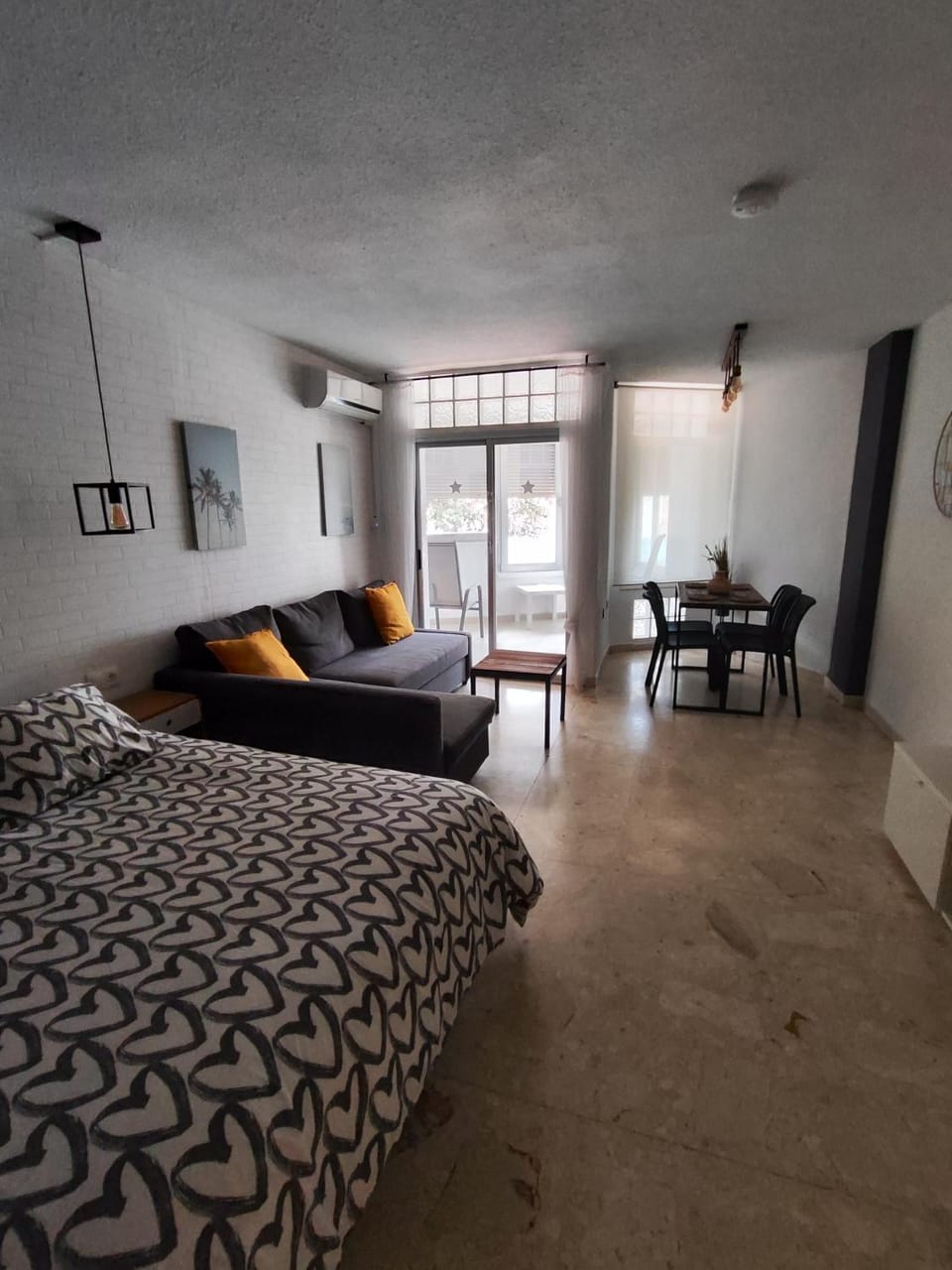 Bonito estudio Mijas urb.primera línea de playa Apartment in Sitio de Calahonda