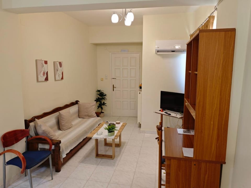 Property building, Decorative detail, Seating area, air conditioner