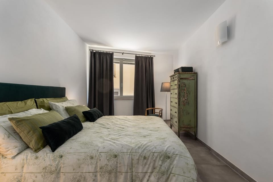 Living room, Bedroom