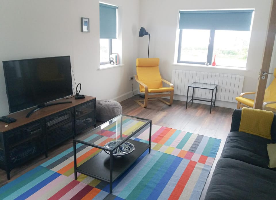 Communal lounge/ TV room, Living room