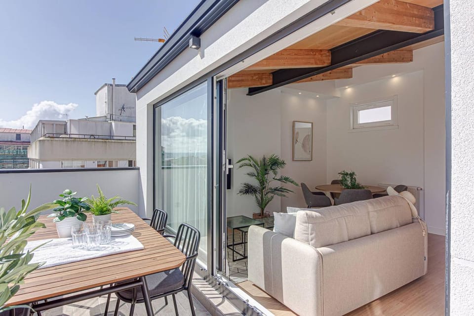 Property building, View (from property/room), Balcony/Terrace, Seating area