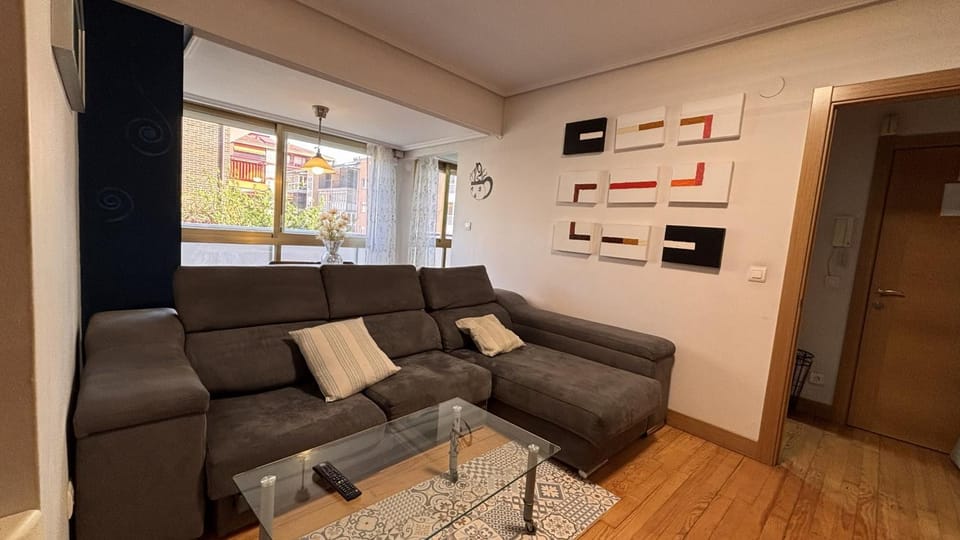 TV and multimedia, Seating area