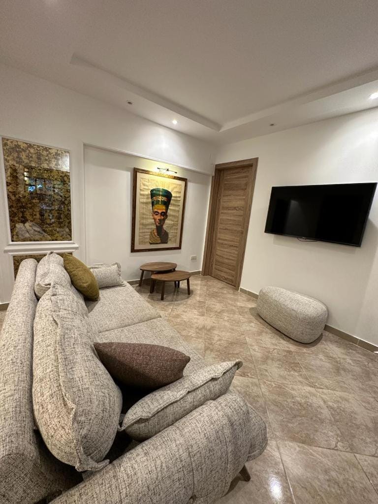 Heliopolis Gardens Apartment in Cairo Governorate