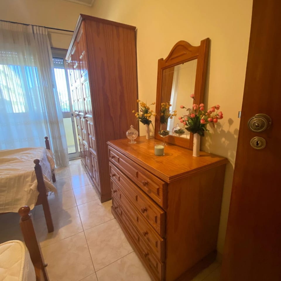 Bed, Bedroom, wardrobe