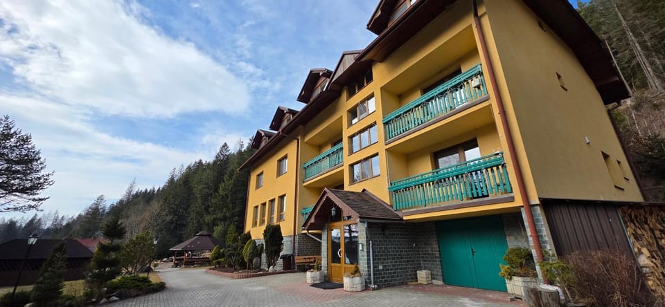 Property building, Mountain view
