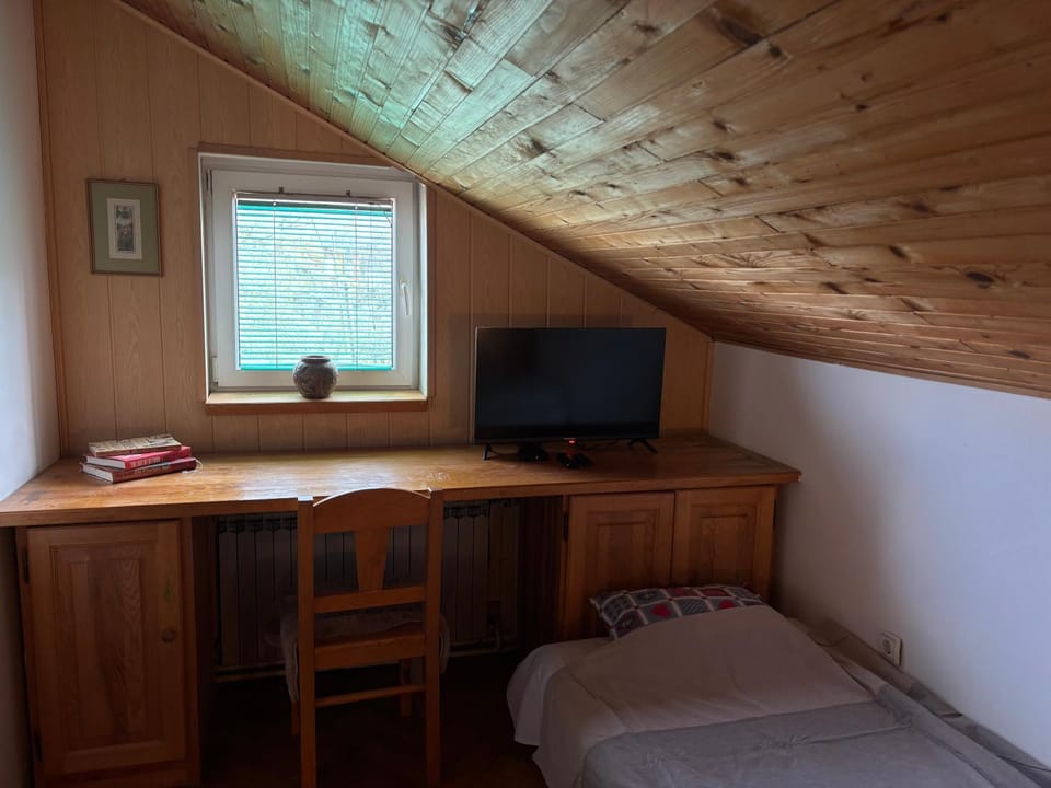TV and multimedia, Bedroom