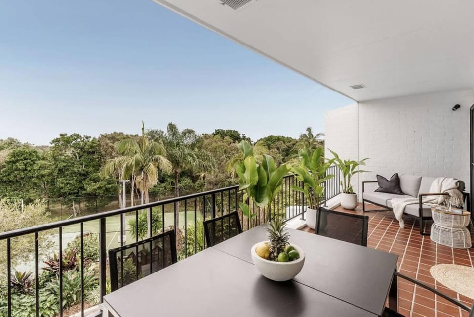 Patio, Garden, View (from property/room), Balcony/Terrace, Tennis court, Garden view