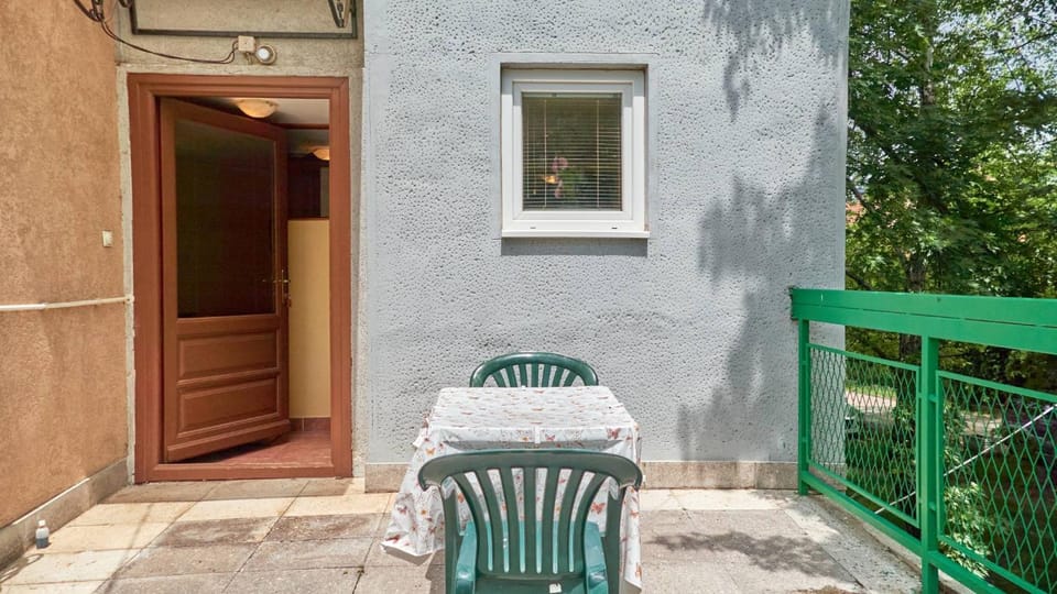 Property building, Balcony/Terrace