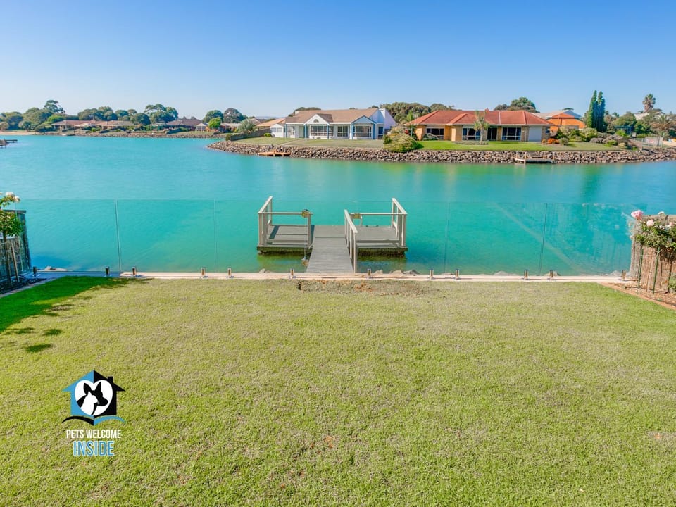 Neighbourhood, Activities, Garden, Lake view, Sea view