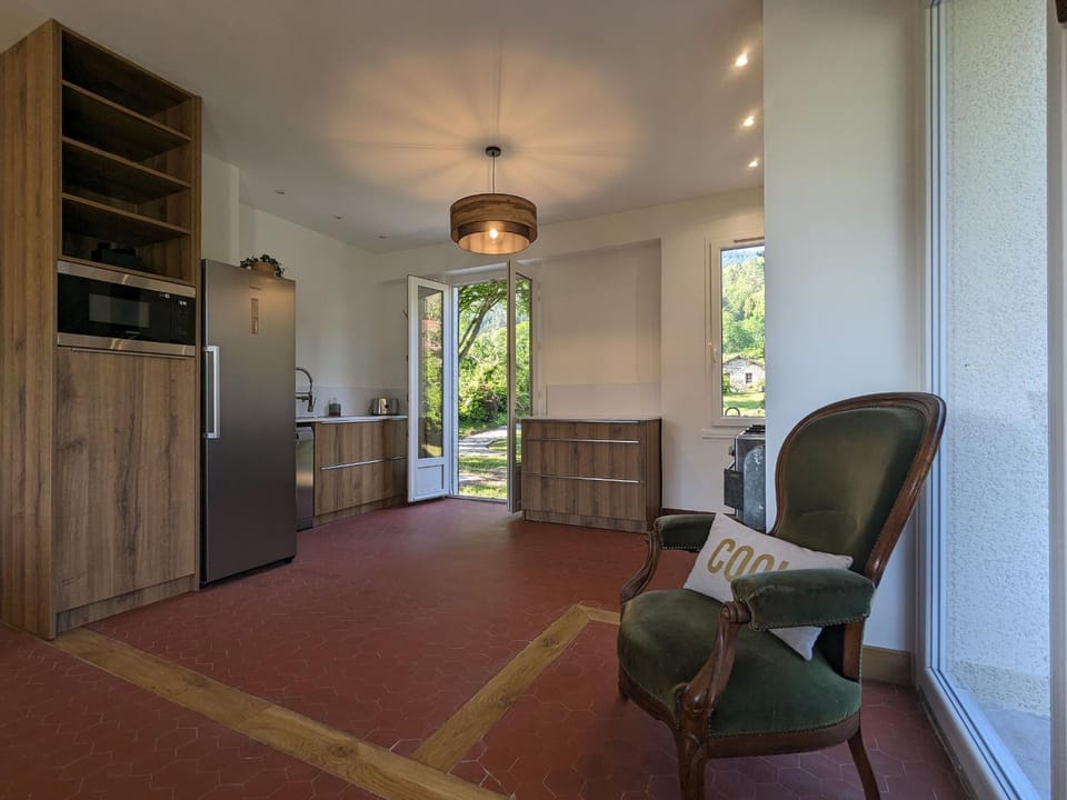 Maison rénovée avec piscine, parc arboré et proche de la gare à Chamalières-sur-Loire - FR-1-582-469 House in Auvergne-Rhône-Alpes