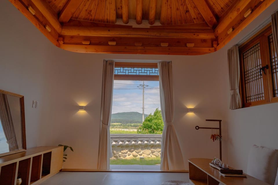 Natural landscape, View (from property/room), Photo of the whole room