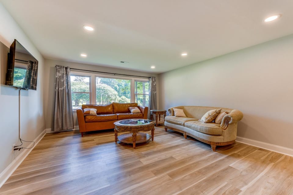 Charming Charlotte Home: 2 Mi to Downtown! House in Charlotte