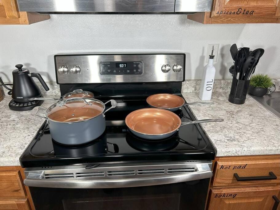 Birch Suite: 2 Bedroom, King Bed, Pour Over Coffee Apartment in Fairbanks
