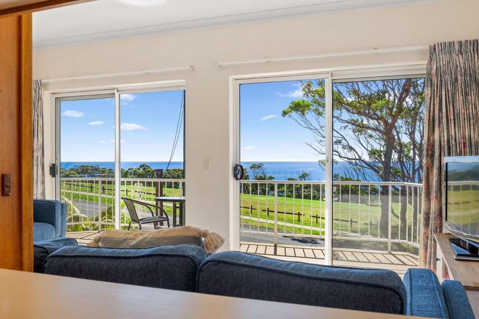 Unit 2 12 Ballingalla Apartments Apartment in Narooma