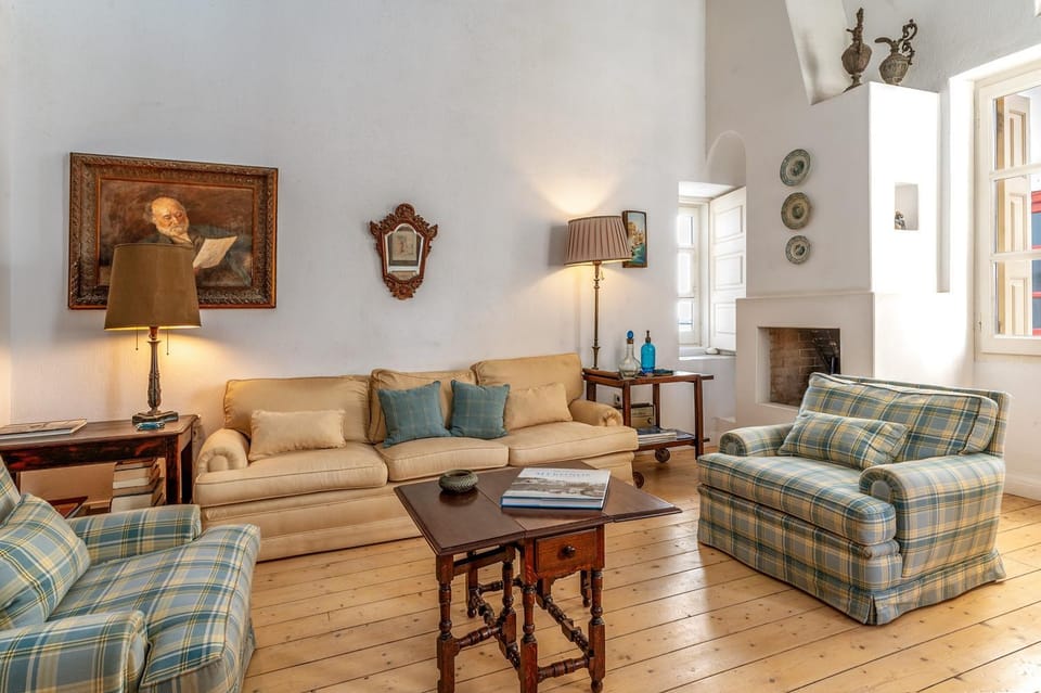Property building, Living room