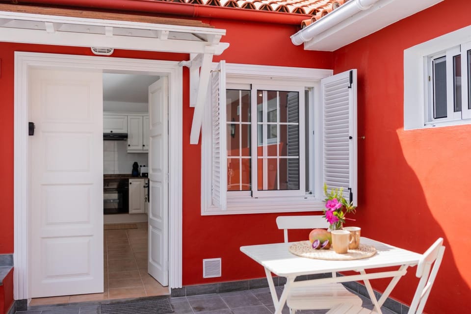 Balcony/Terrace, Kitchen or kitchenette, Dining area