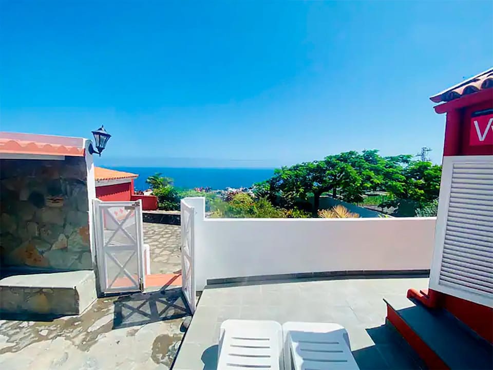 Balcony/Terrace, Garden view, Sea view