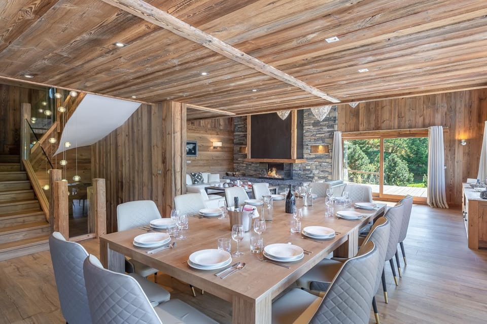 Chalet Kashmir 5MIN des pistes en voiture parking privé, spa, sauna Chalet in Les Allues