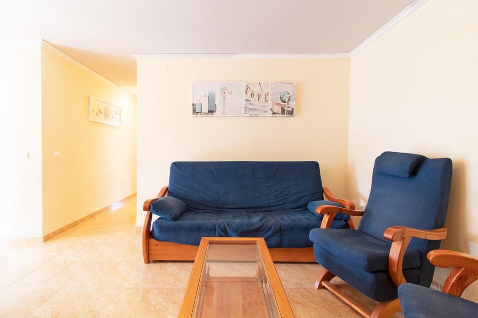 Communal lounge/ TV room, Living room