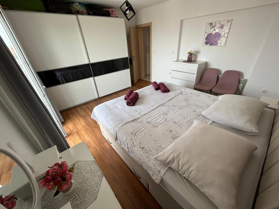 Spacious apartment in Makarska Maria Apartment in Makarska