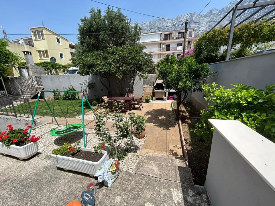 Spacious apartment in Makarska Maria Apartment in Makarska