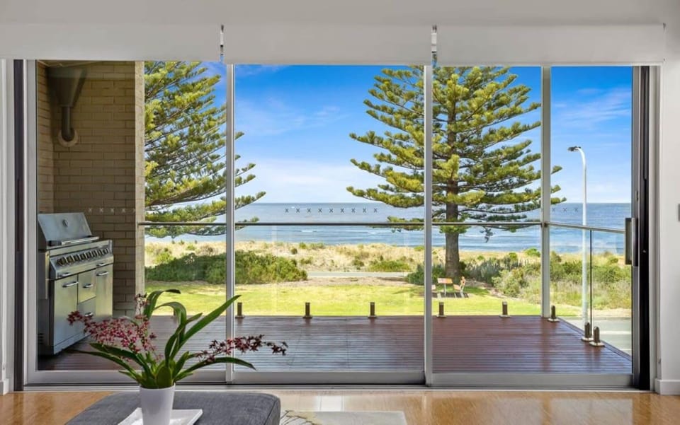 4A Franklin Pde Encounter Bay - BYO Linen House in Victor Harbor