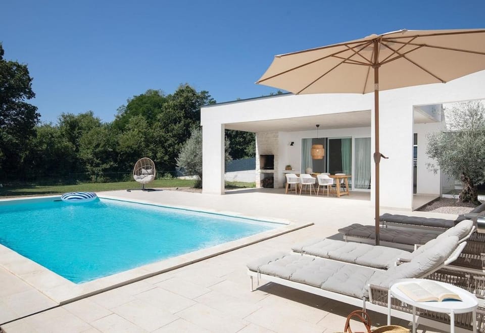 VillaS with heated pool Villa in Istria County
