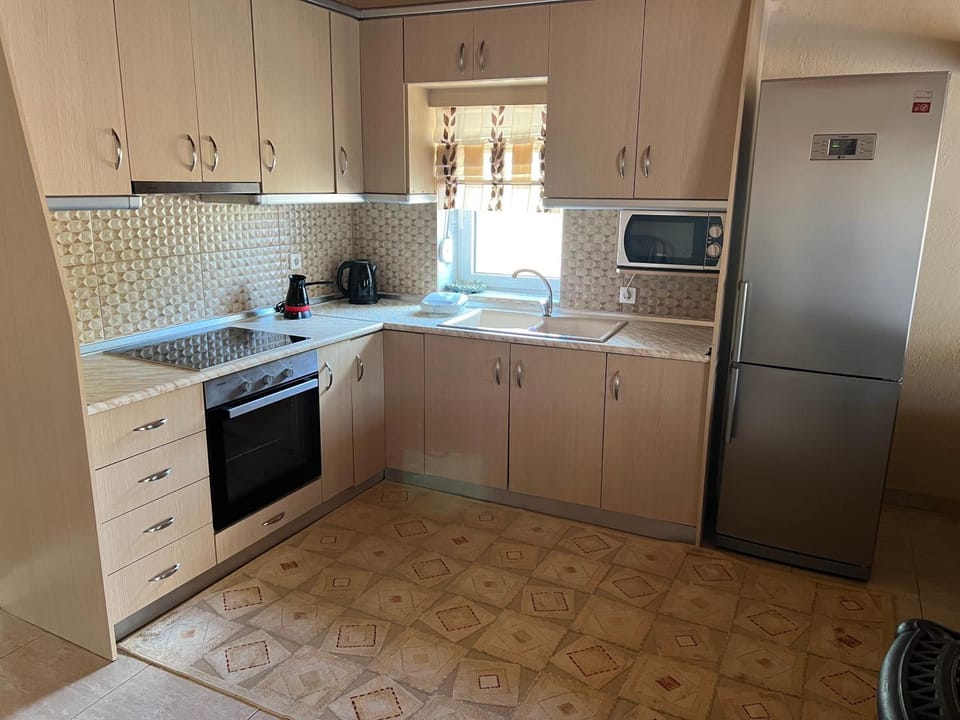 Kitchen or kitchenette, minibar, pet friendly, stove