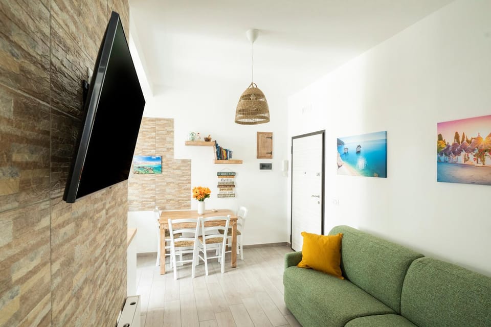 TV and multimedia, Dining area