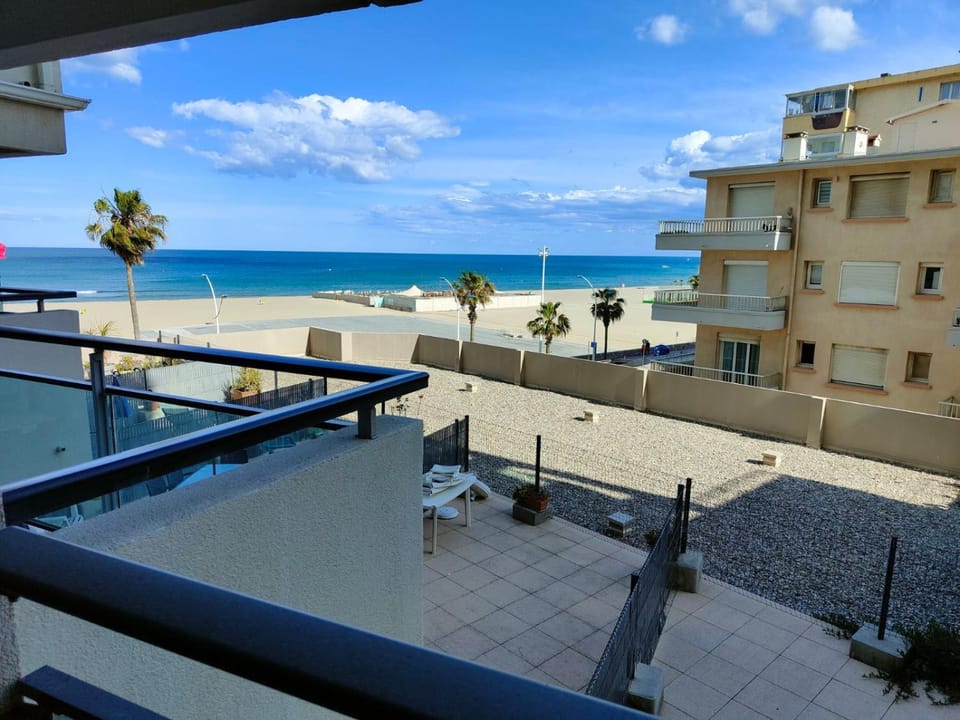 Studio cosy CLIMATISE vue mer Canet Plage 3étoiles Apartment in Canet-en-Roussillon