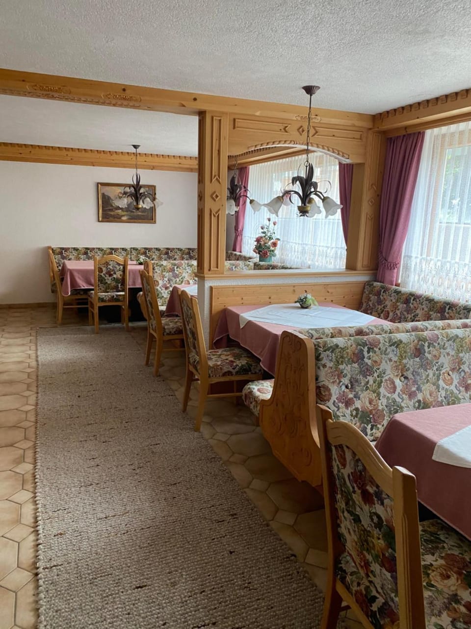 Communal lounge/ TV room, Seating area