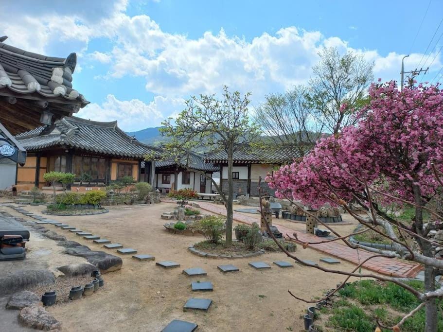 Property building, Natural landscape, Garden view