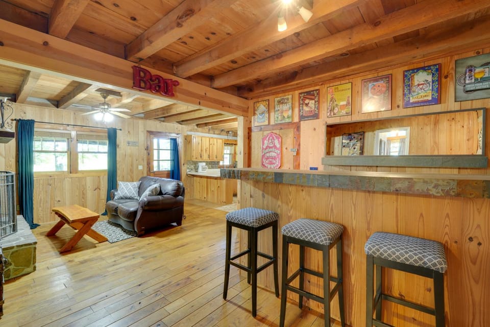 Spacious Yard + Fire Pit: Afton Family Cabin! Cabin in Cherokee Reservoir