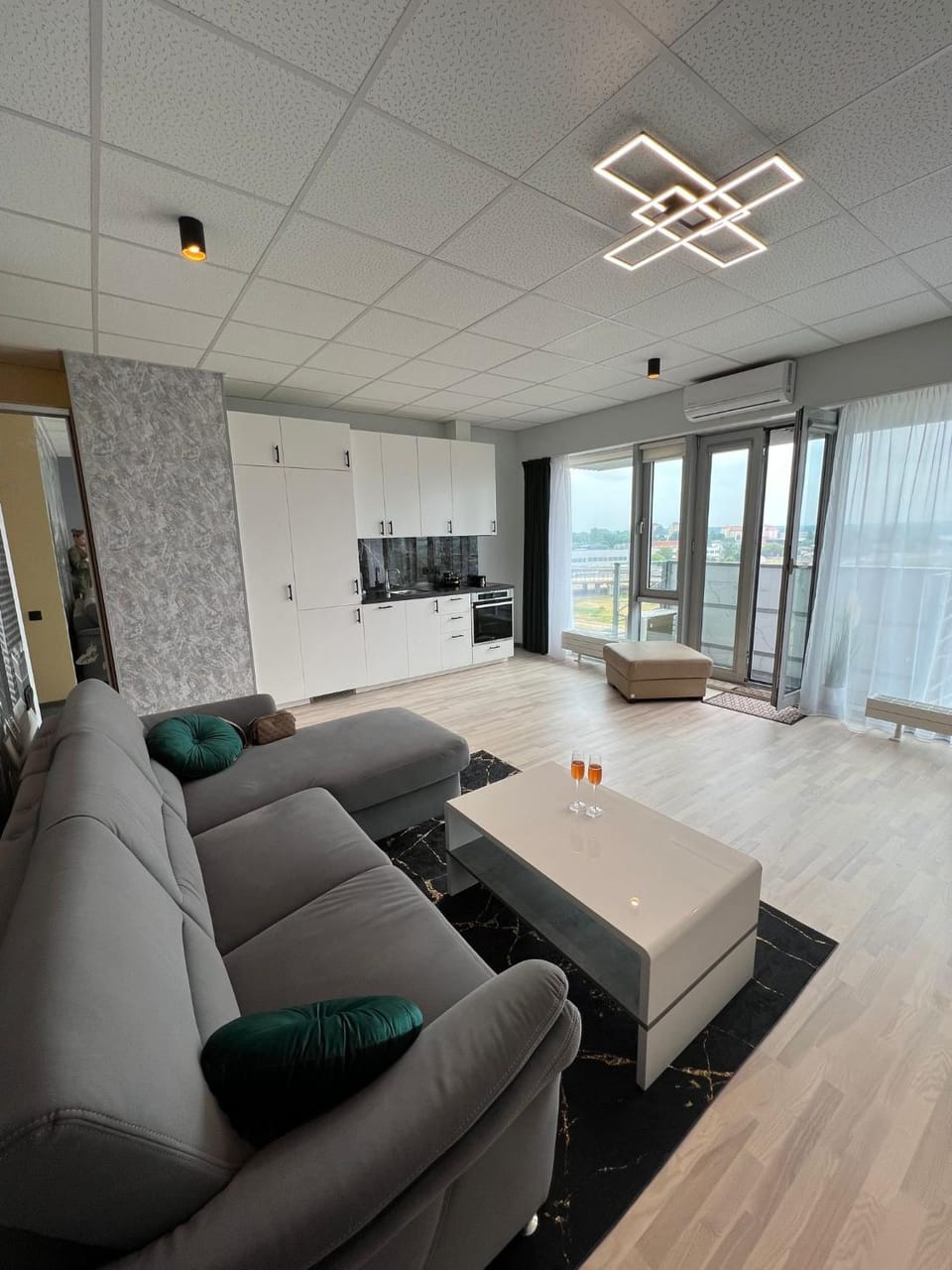 TV and multimedia, Living room, Seating area