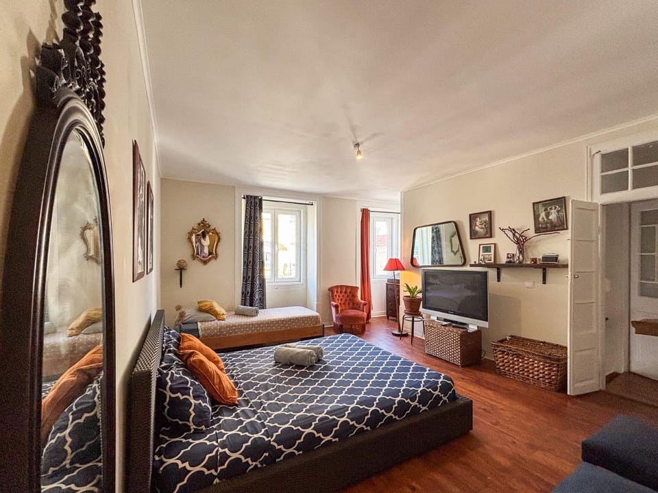 Bed, Photo of the whole room, Bedroom, hair dresser