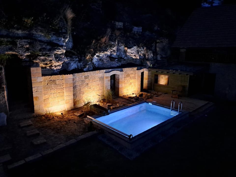 Night, Spa and wellness centre/facilities, Pool view, Swimming pool, Swimming pool, Open Air Bath