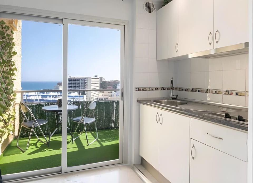 Property building, Kitchen or kitchenette, Living room
