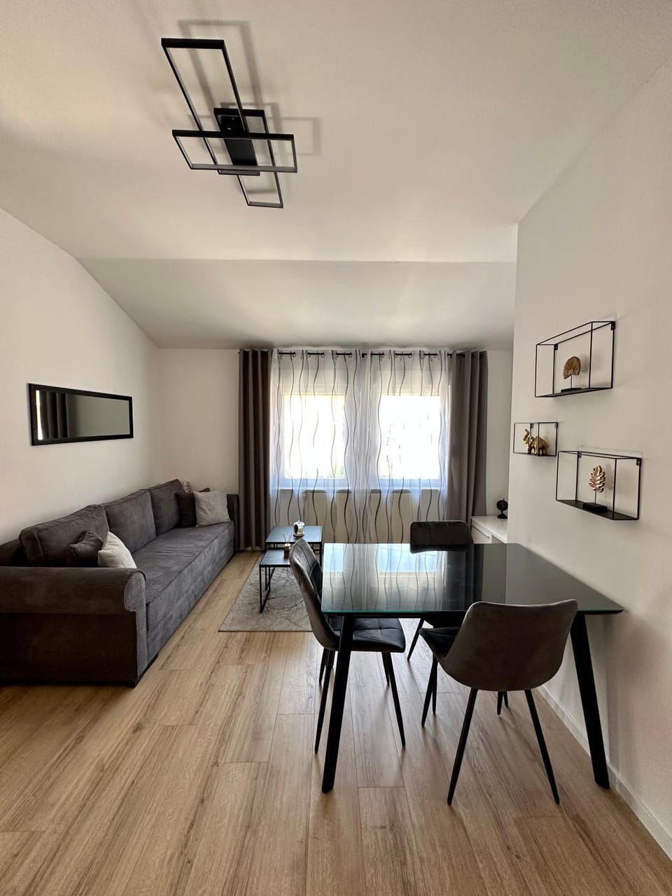 Living room, Seating area, Dining area