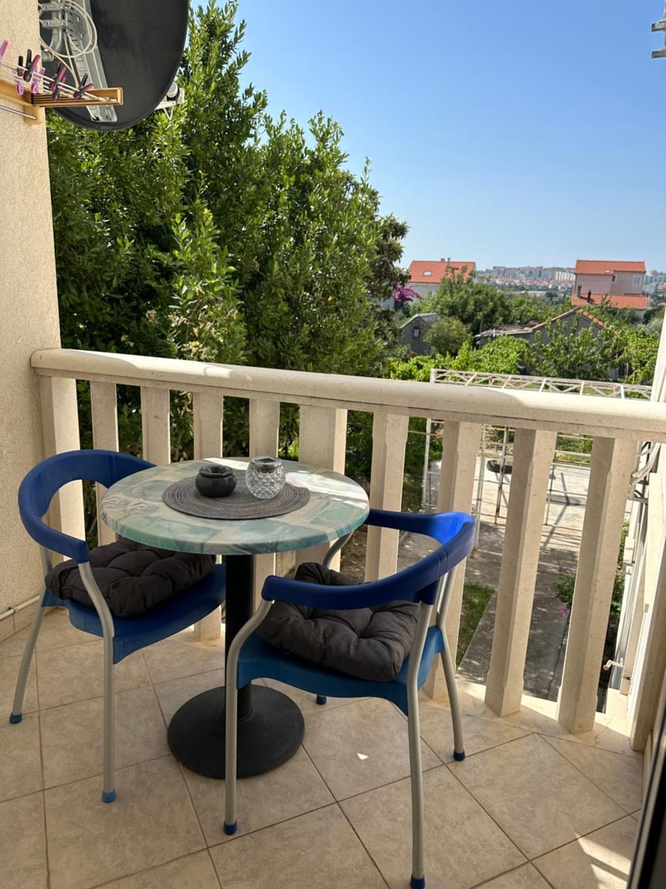Facade/entrance, Day, View (from property/room), Balcony/Terrace
